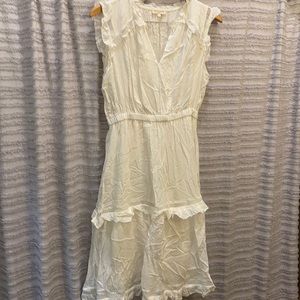 White sleeveless dress